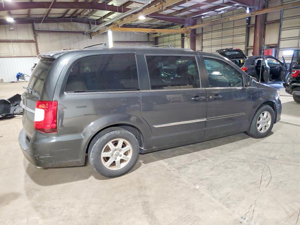 2011 Chrysler Town & Country Touring