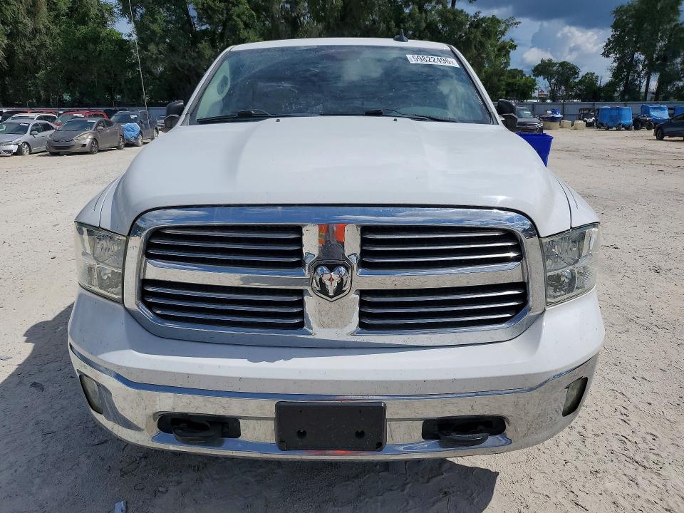 2015 Dodge RAM 1500 SLT