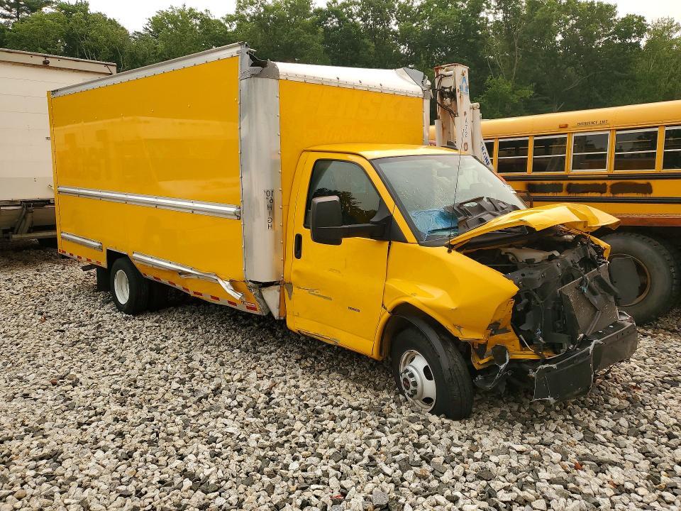 2023 GMC Savana Cutaway G3500