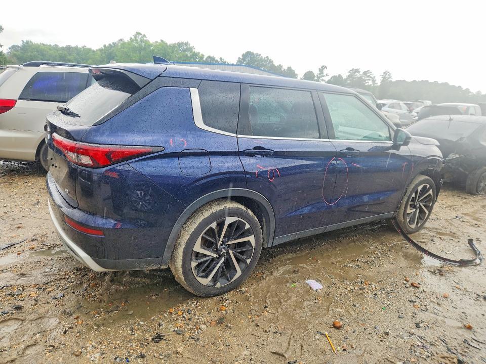 2023 Mitsubishi Outlander se
