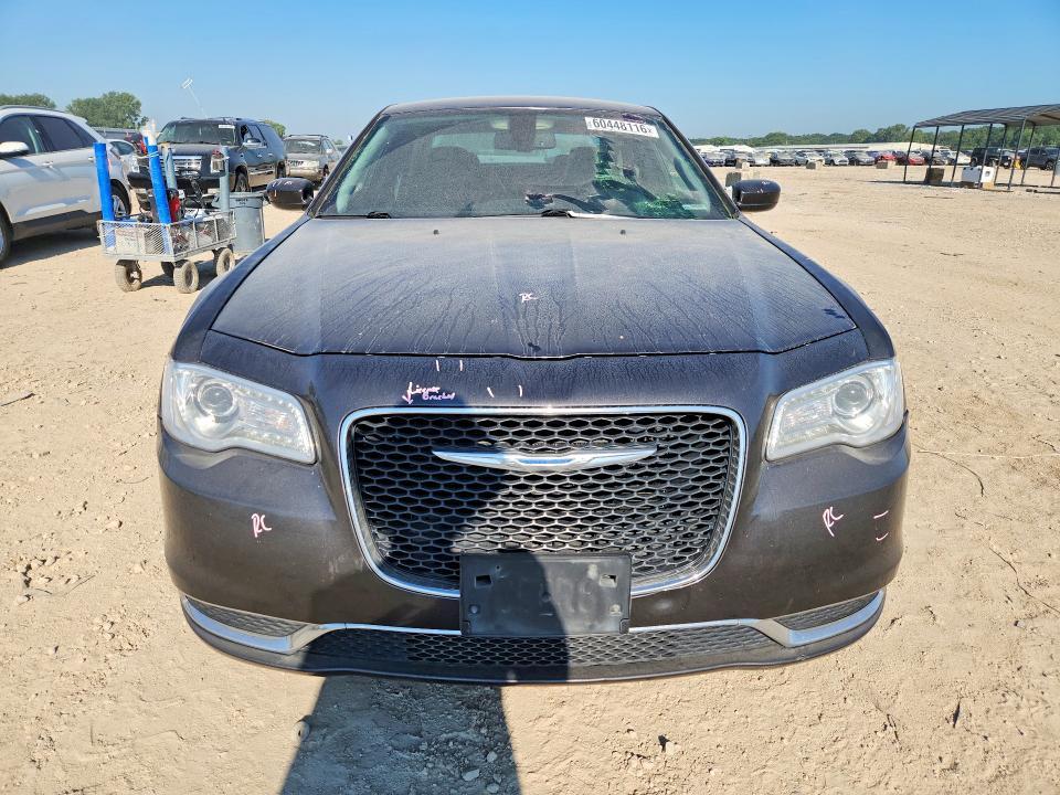 2017 Chrysler 300 Limited