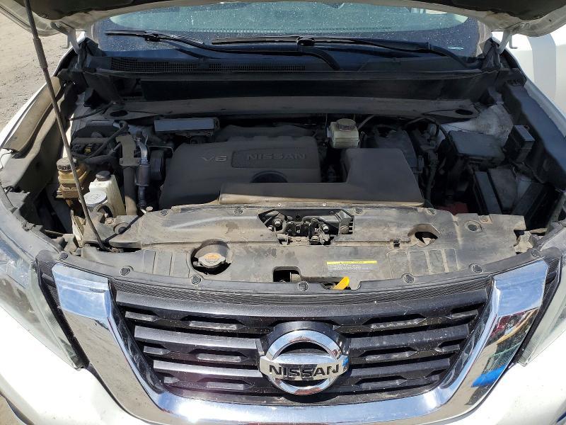 2020 Nissan Pathfinder sv