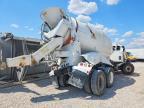 2025 Peterbilt 567
