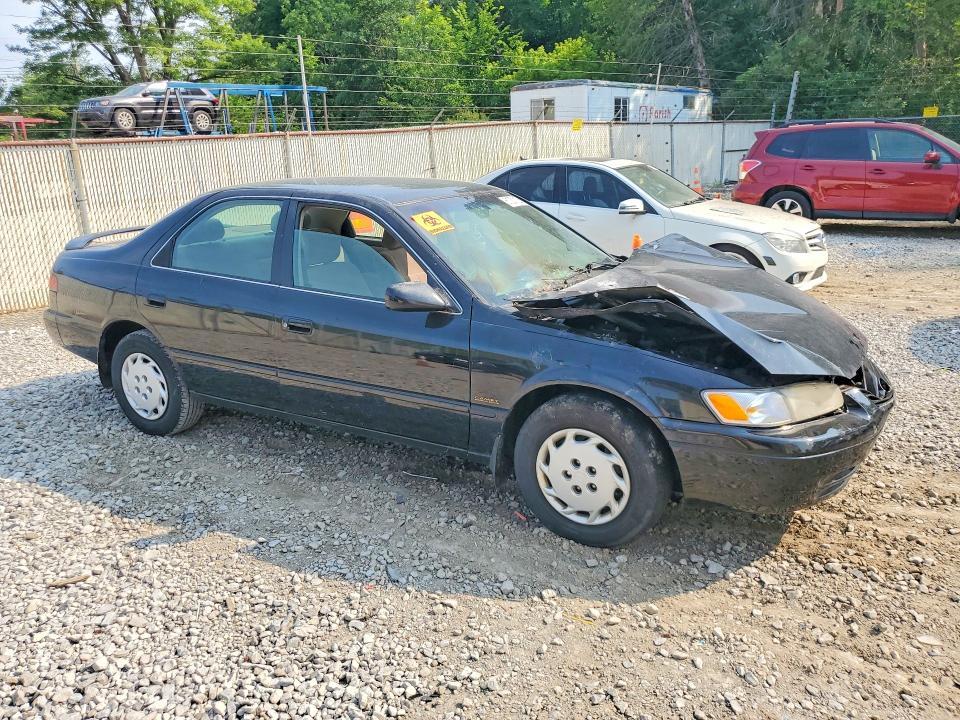 1997 Toyota Camry le