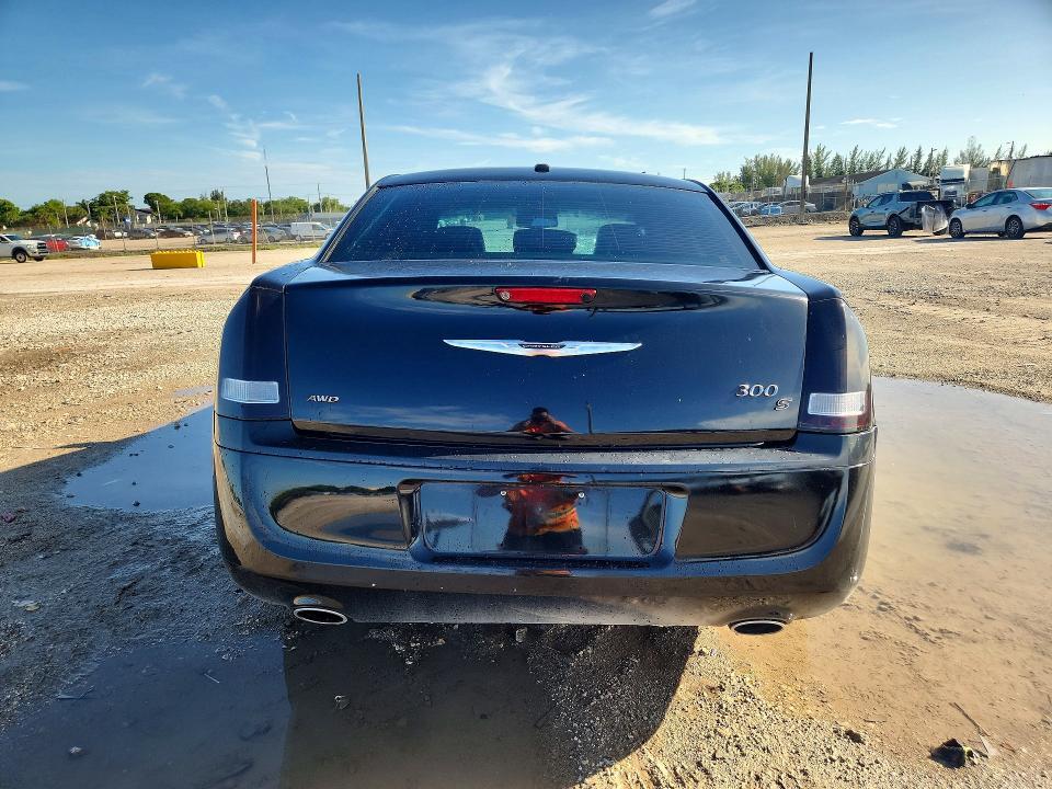 2014 Chrysler 300 s
