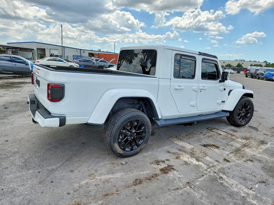 2022 Jeep Gladiator Overland