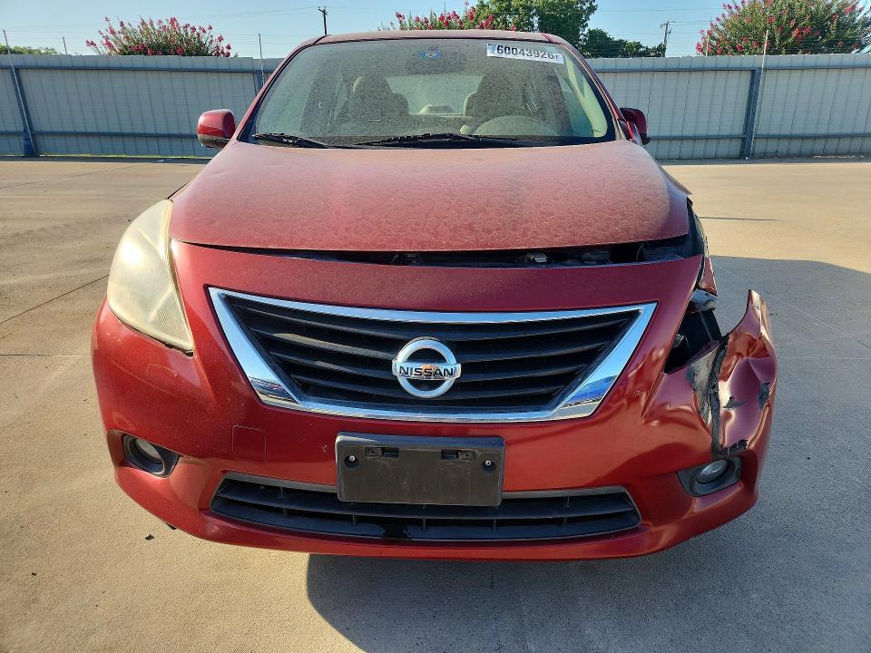 2012 Nissan Versa 1.6 s