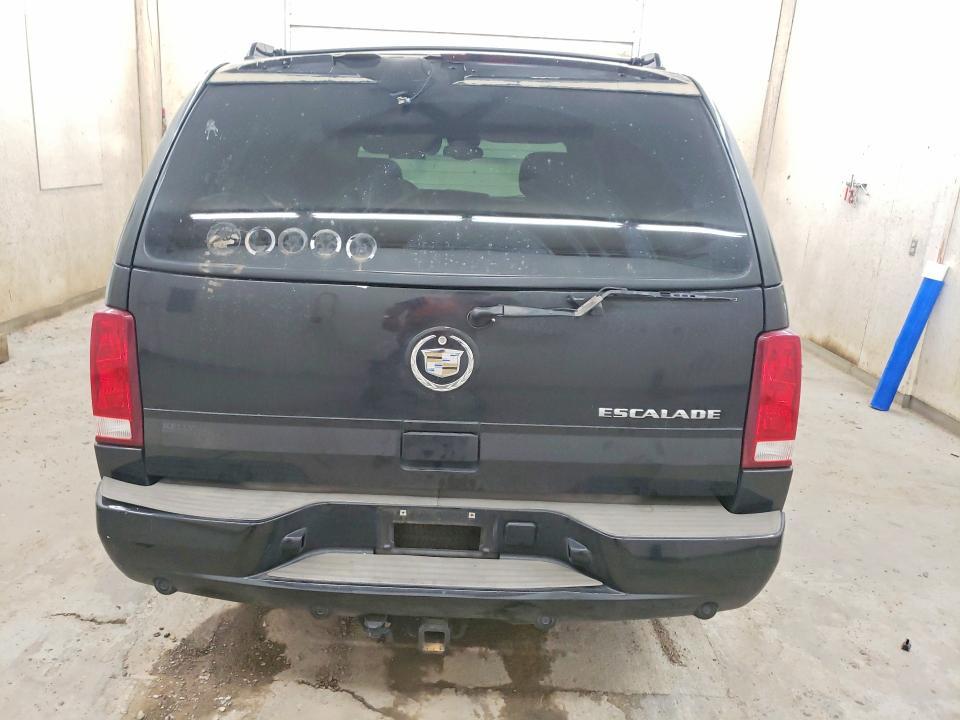 2004 Cadillac Escalade Luxury