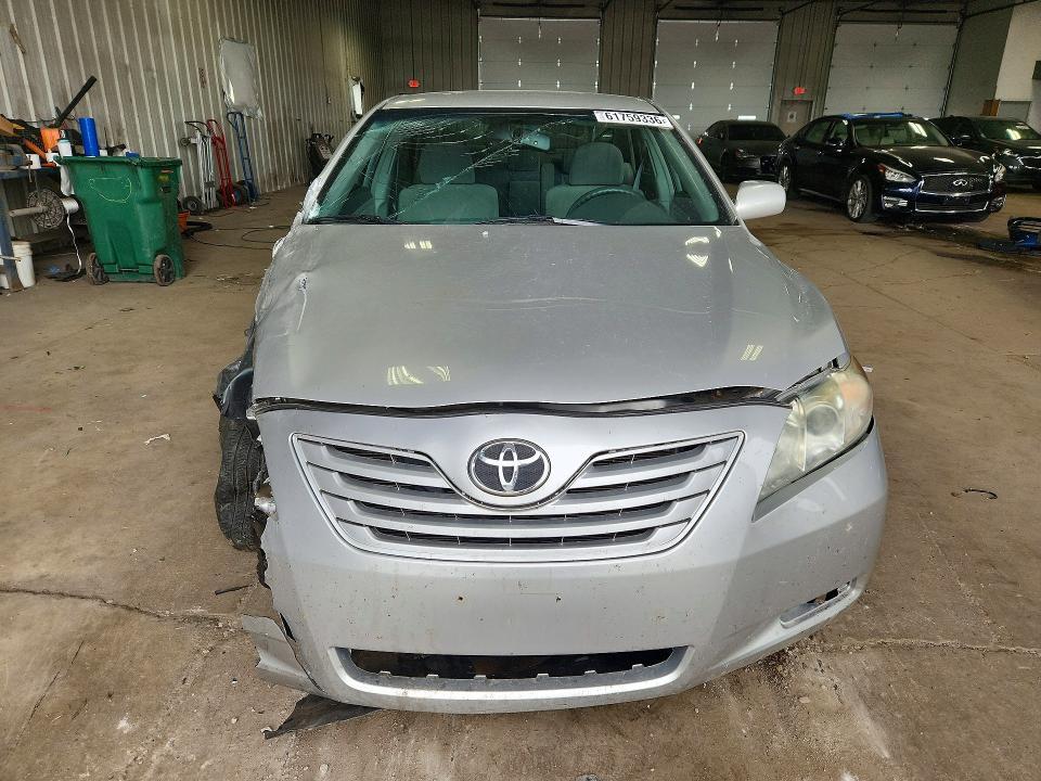 2009 Toyota Camry le
