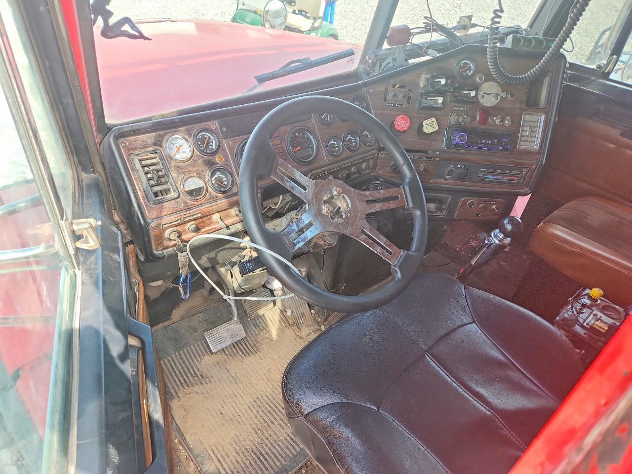 2000 Freightliner FLD120 Truck Cab AND Chassis