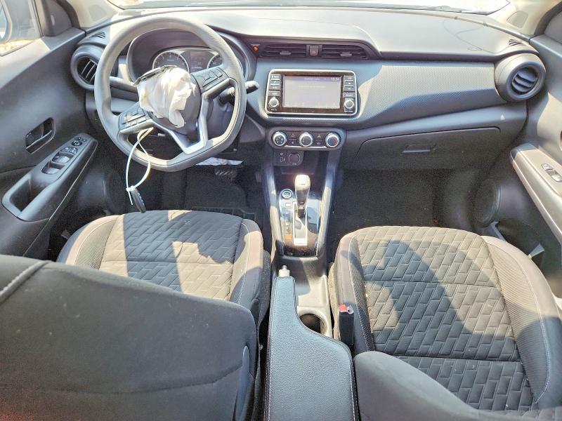 2021 Nissan Kicks s