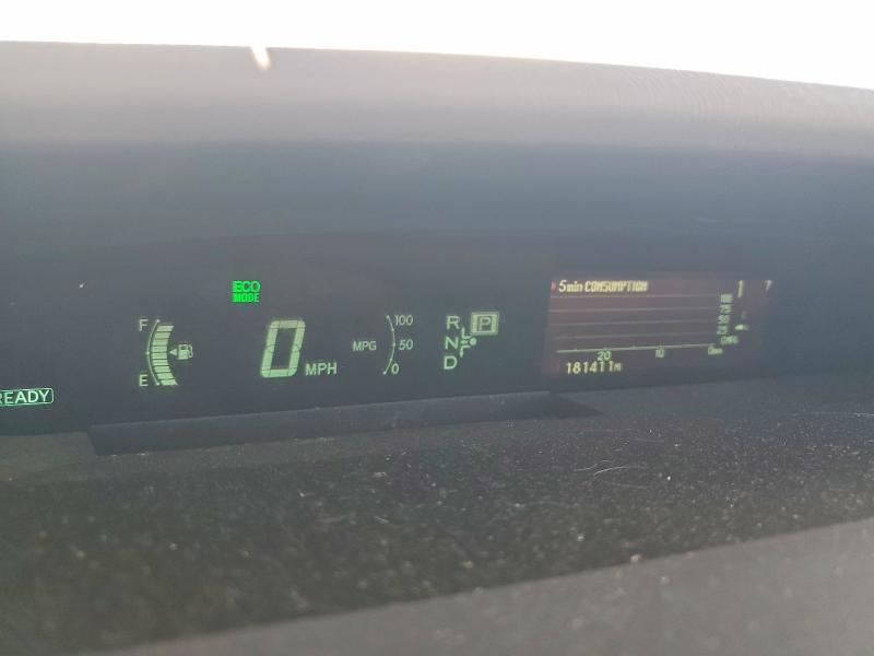 2010 Toyota Prius iii