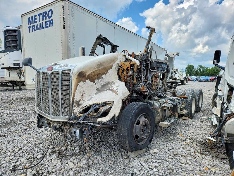 2020 Peterbilt 579-Semi Truck