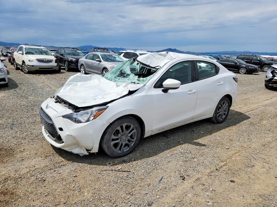 2019 Toyota Yaris le