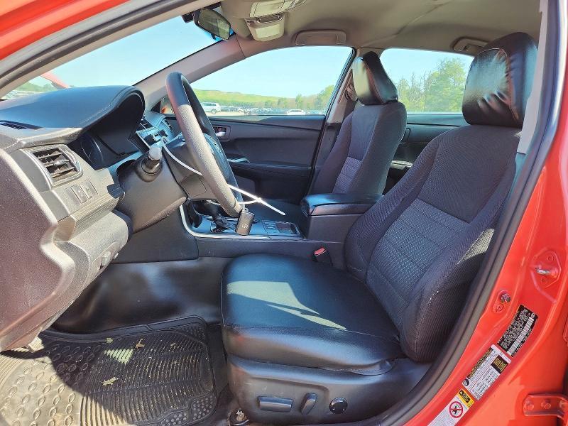 2015 Toyota Camry Hybrid le