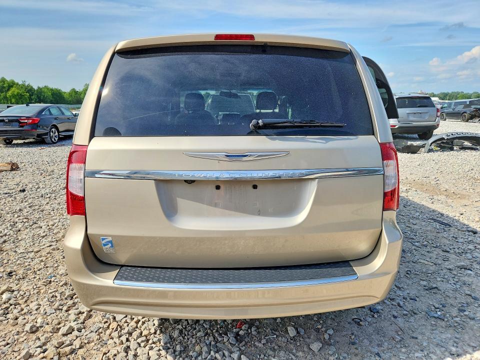 2016 Chrysler Town & Country Touring