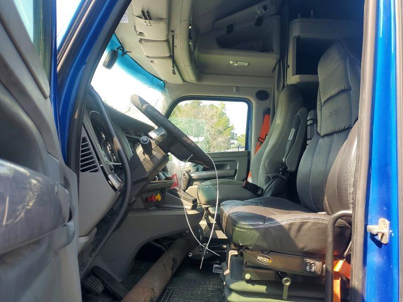 2018 Kenworth T680 Semi Truck