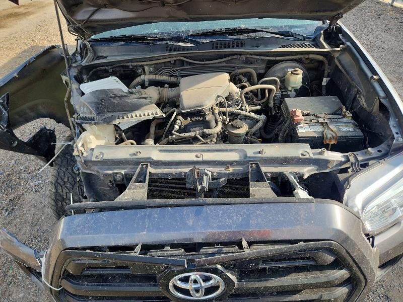 2017 Toyota Tacoma SR