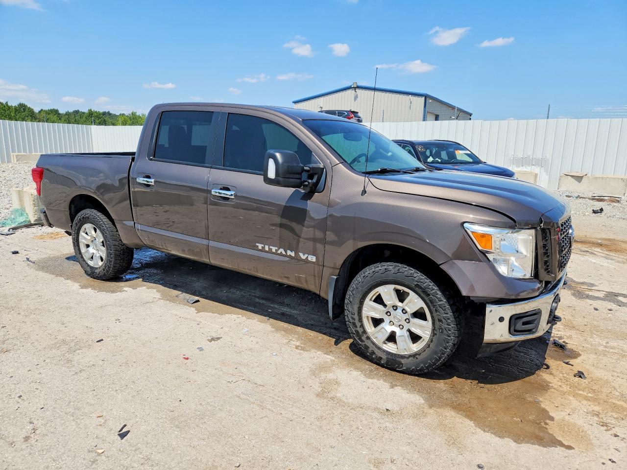 2019 Nissan Titan SV