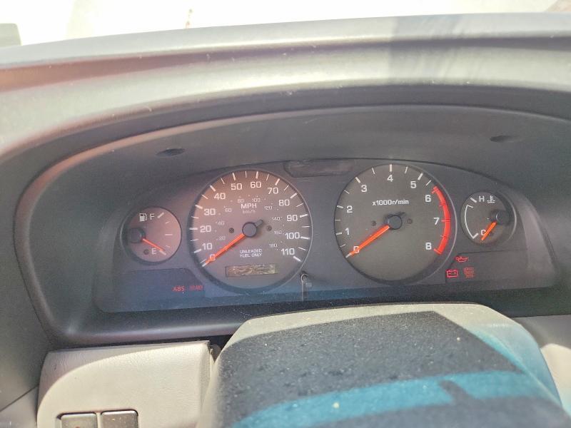2000 Nissan Frontier XE Desert Runner