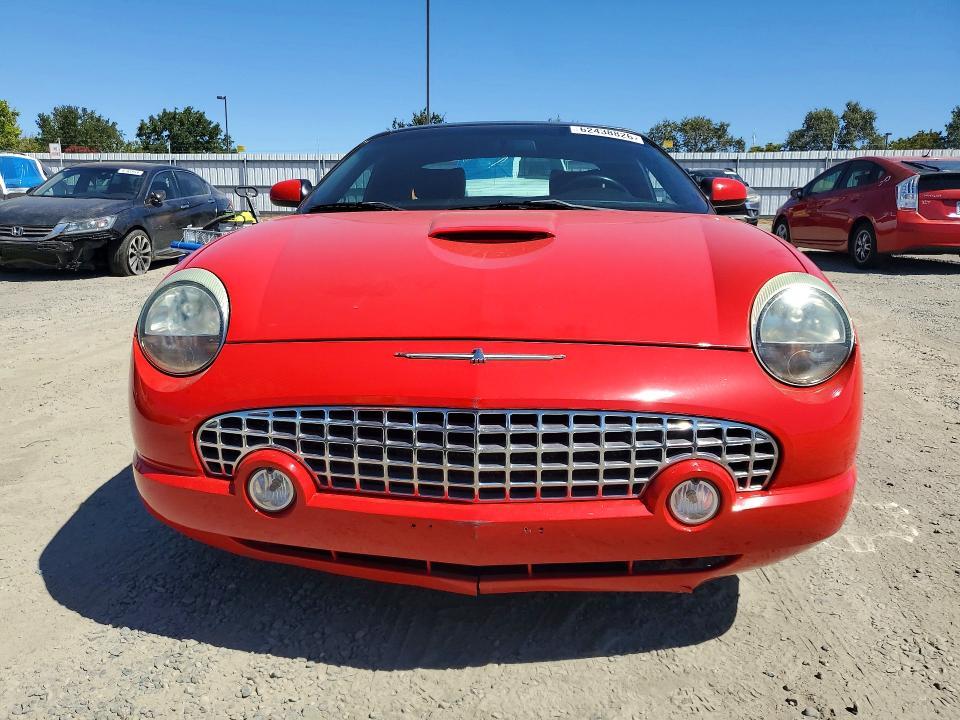 2005 Ford Thunderbird