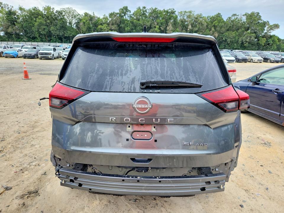 2026 Nissan Rogue sl