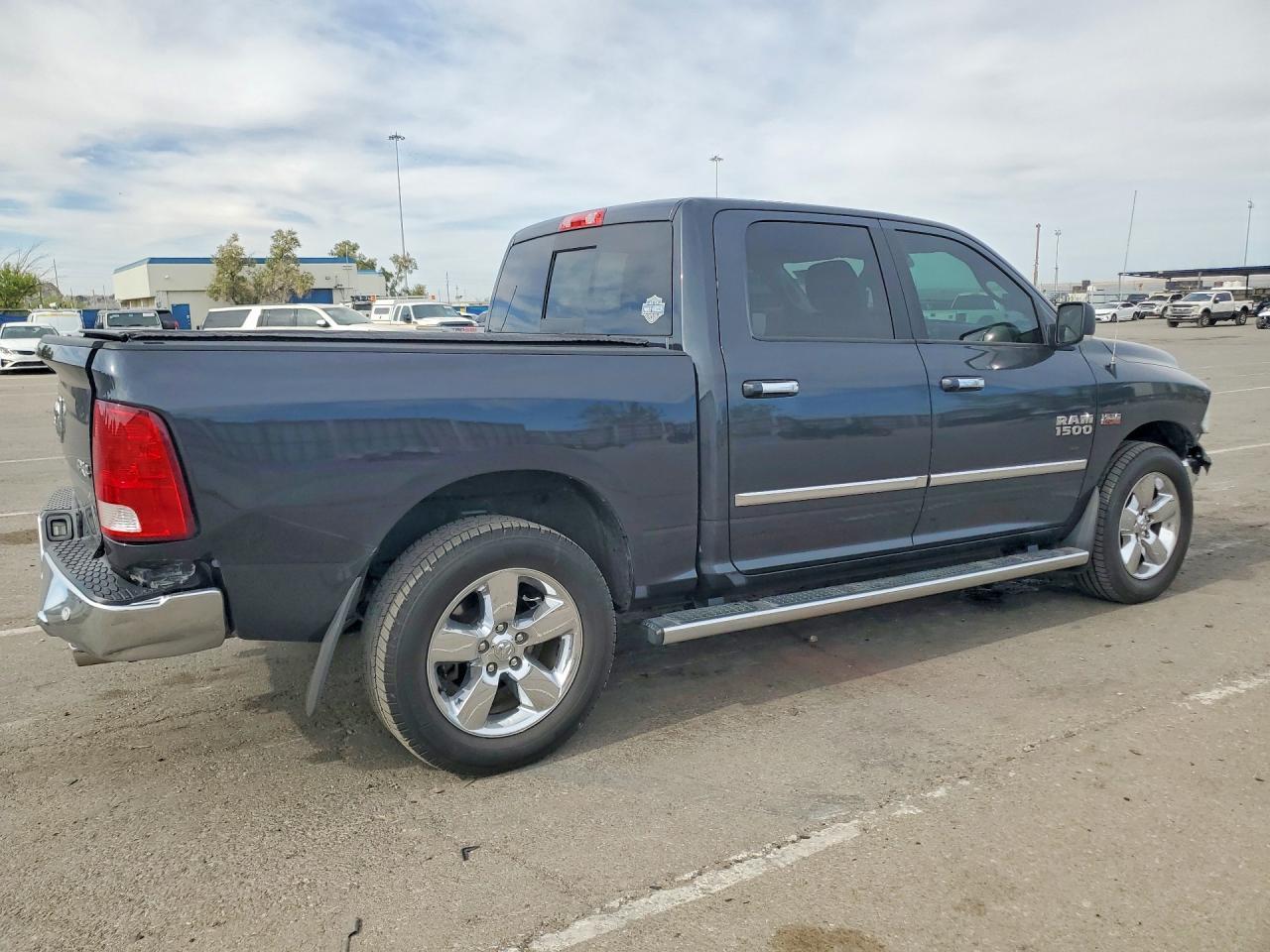 2017 Dodge RAM 1500 SLT