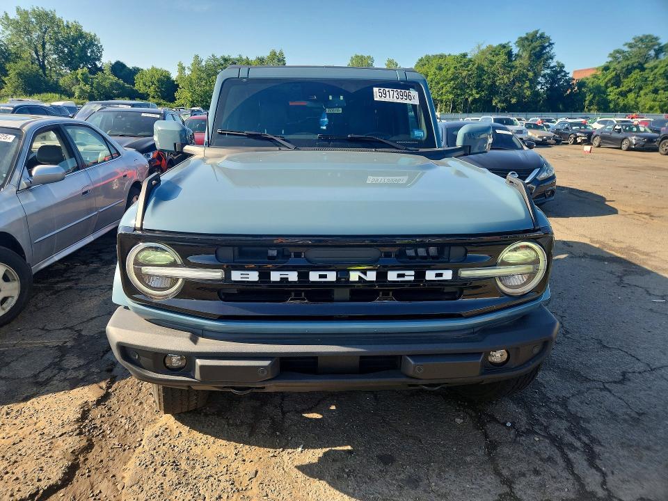 2022 Ford Bronco Base