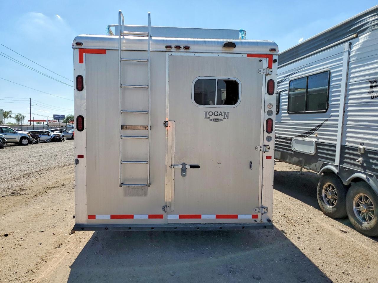 2008 Logancoach 2008 Logan Horse Trailer