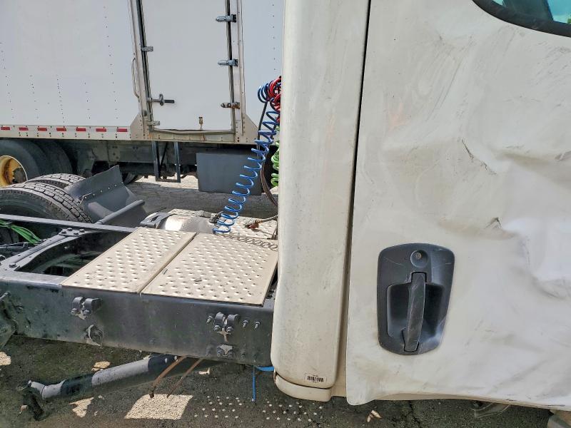 2026 Freightliner Cascadia 126 Semi Truck