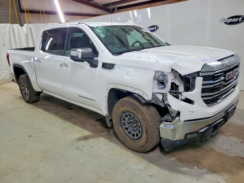 2025 GMC Sierra C1500 SLT