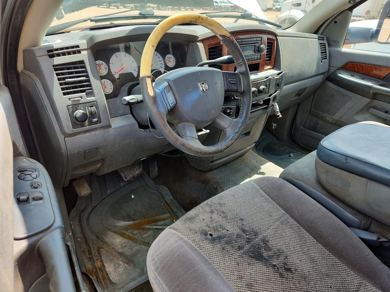 2006 Dodge RAM 2500 ST