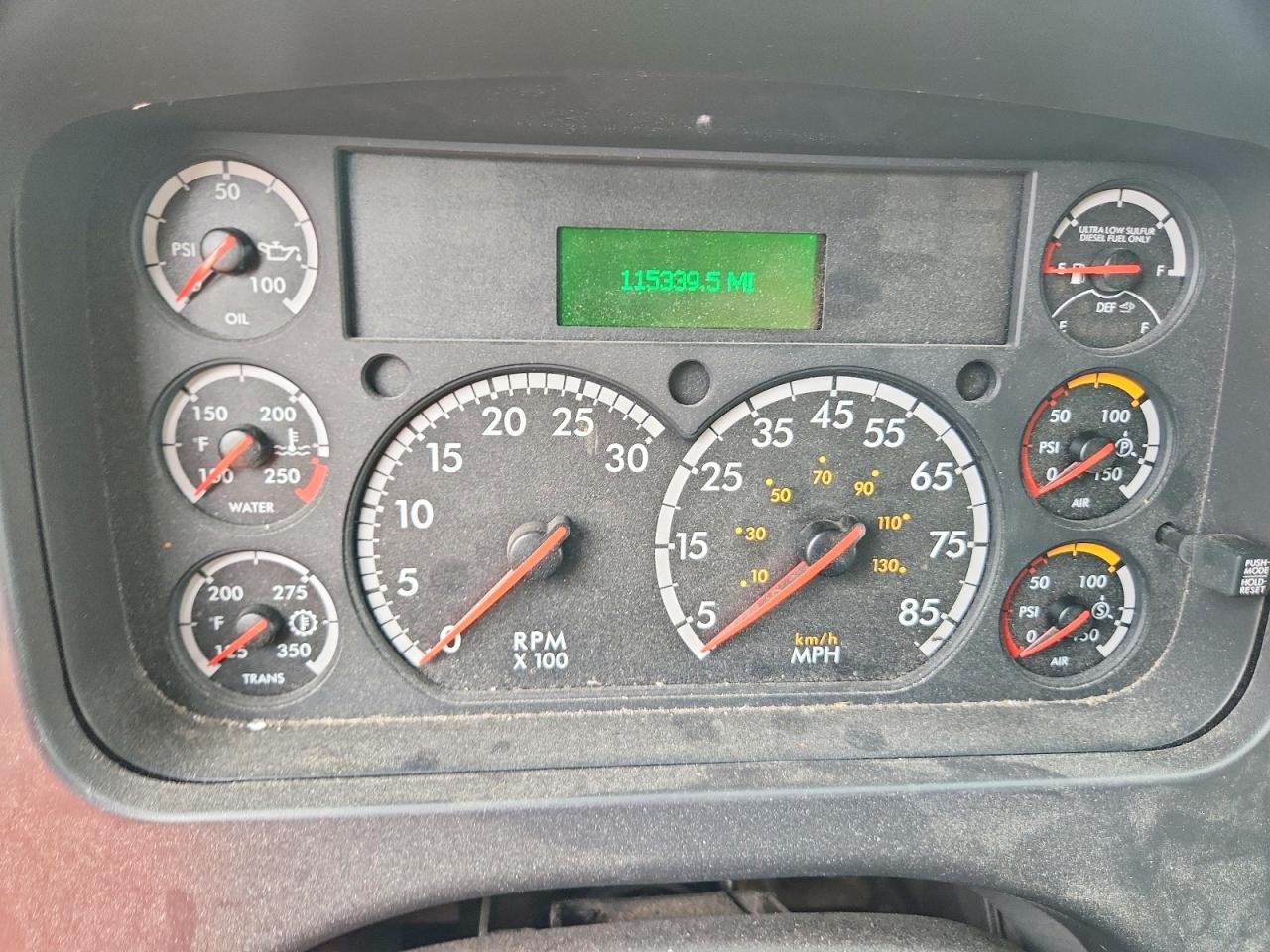2018 Freightliner Business Class M2 BOX Truck