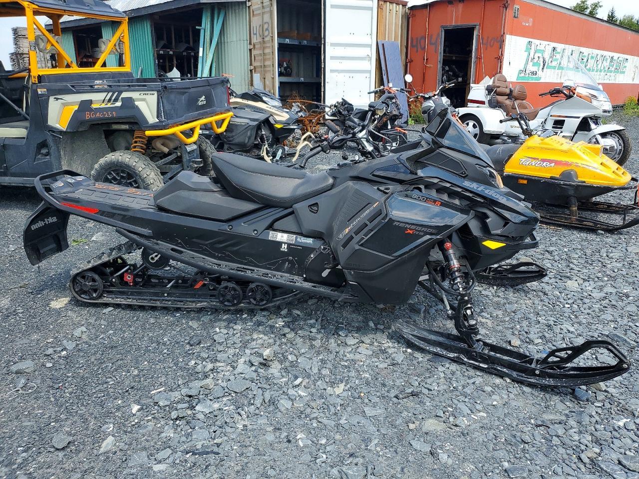 2025 Skidoo Renegade X-RS 900 T