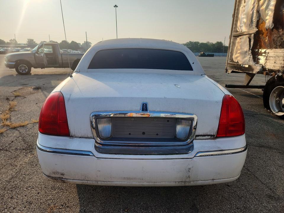 2008 Lincoln Town car Executive