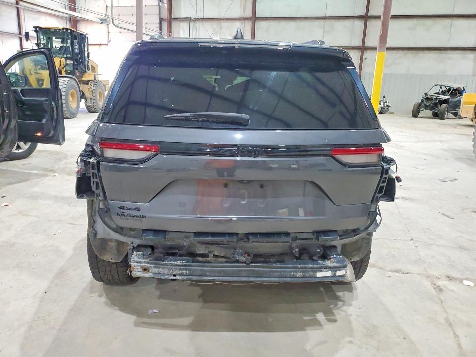 2023 Jeep Grand Cherokee Laredo