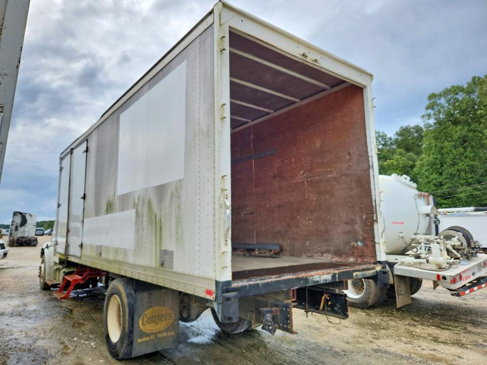 2016 Freightliner Business Class M2 BOX Truck