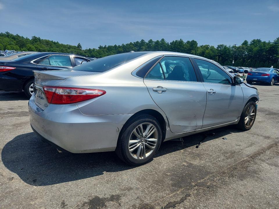 2015 Toyota Camry se
