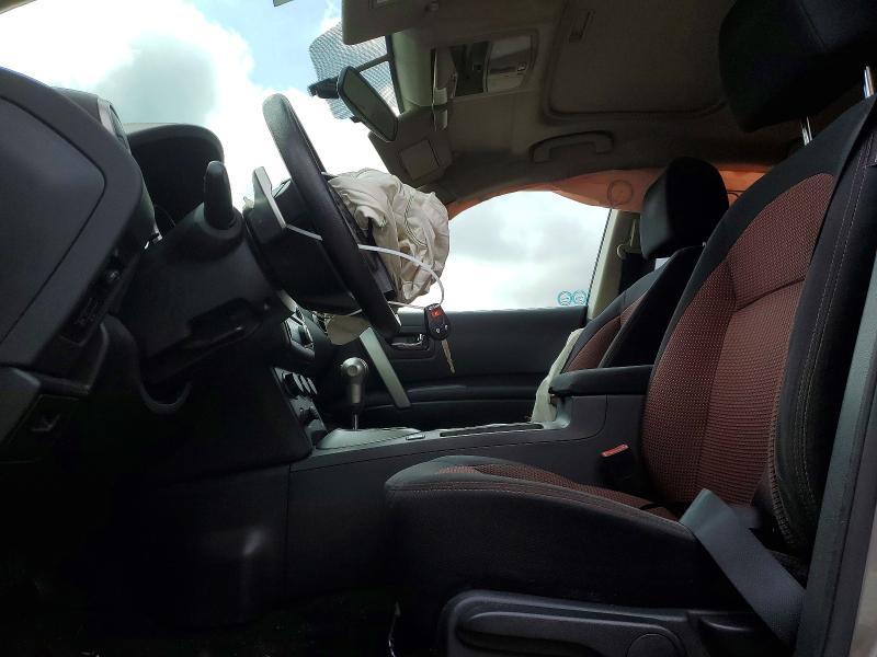 2010 Nissan Rogue s