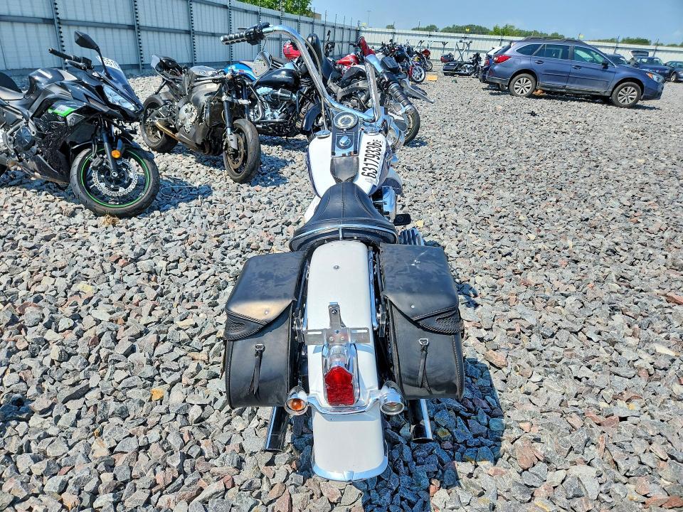 2015 Harley-Davidson Flstn Softail Deluxe