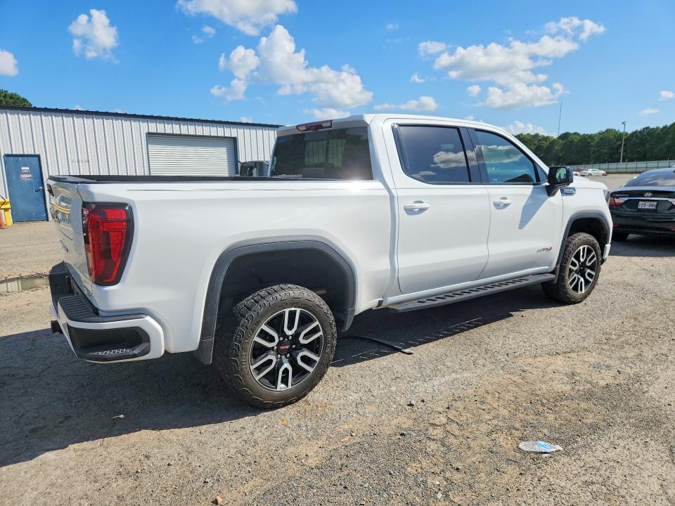 2022 GMC Sierra K1500 AT4