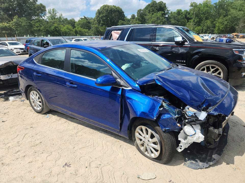 2022 Hyundai Accent sel