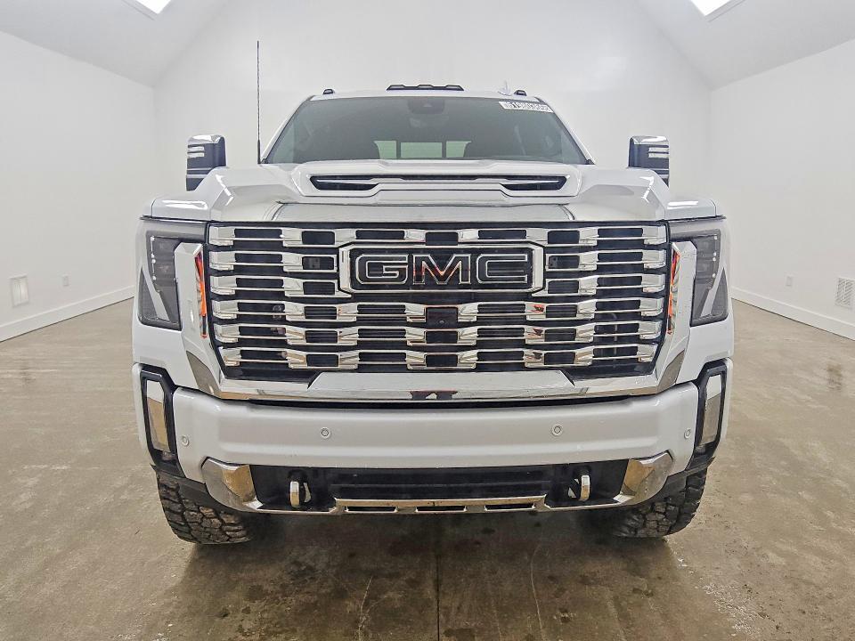 2026 GMC Sierra K3500 Denali