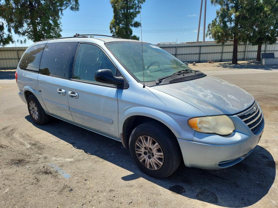 2006 Chrysler Town & Country lx