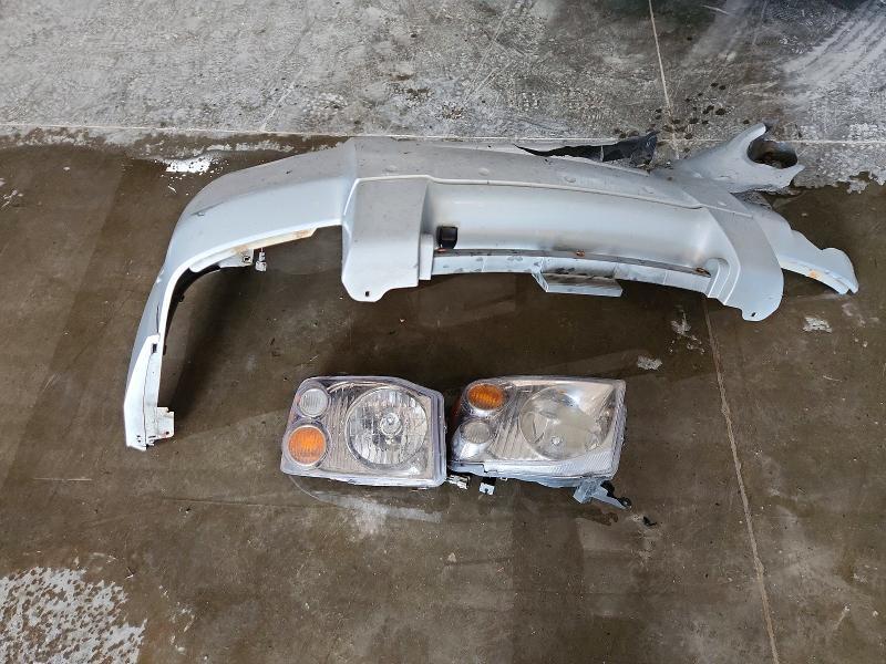 2001 Nissan Frontier xe