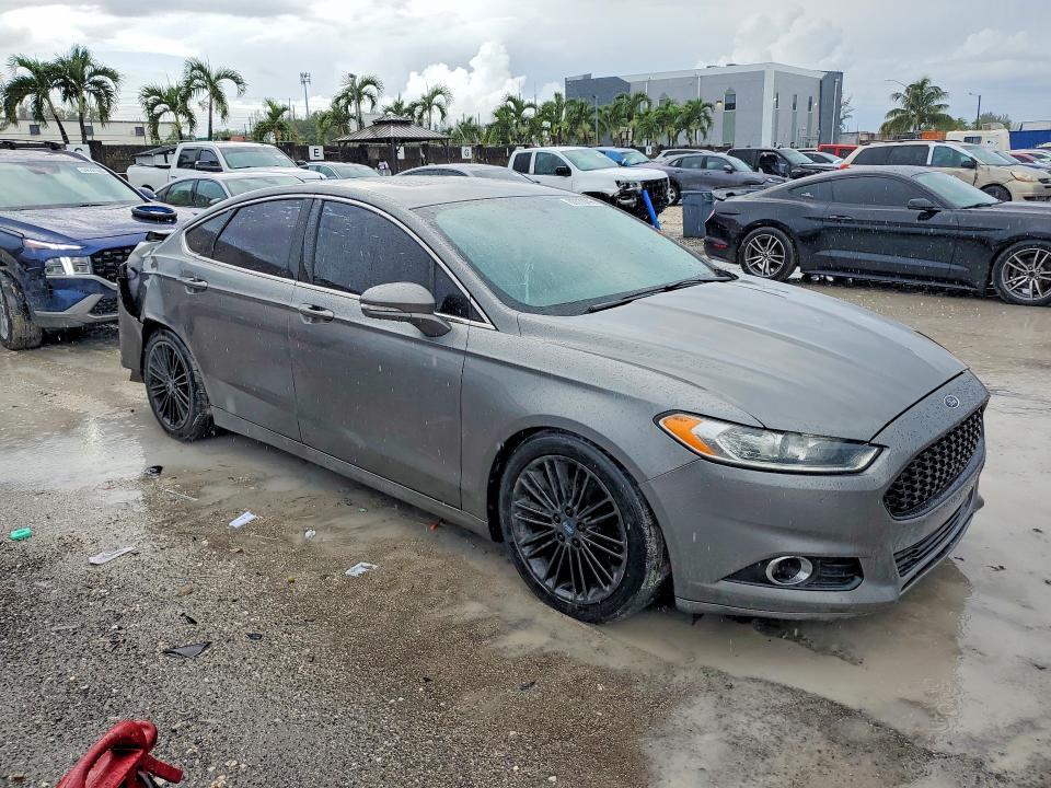 2014 Ford Fusion se