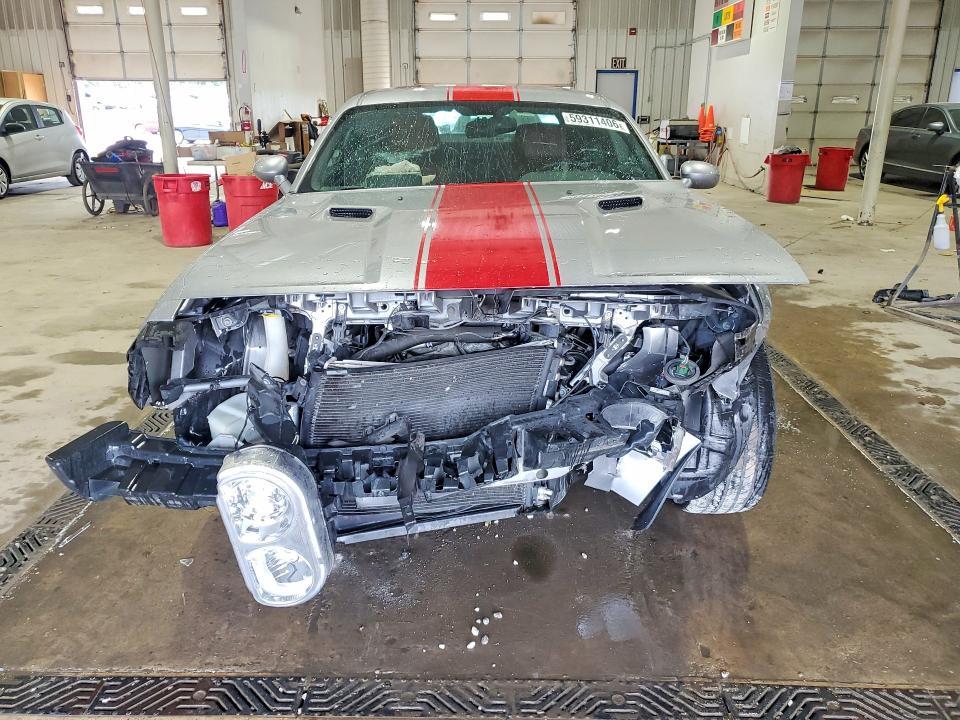 2014 Dodge Challenger sxt
