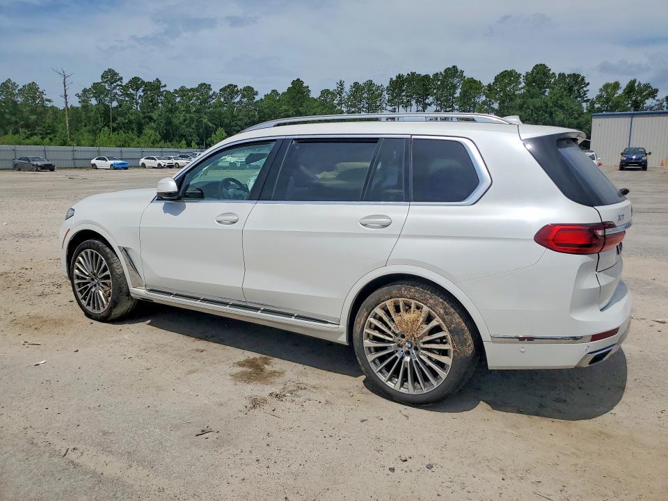 2022 BMW X7 xDrive40i