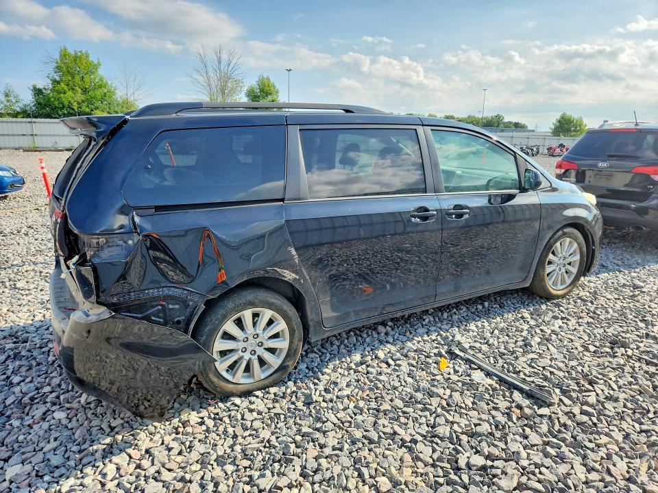 2015 Toyota Sienna le