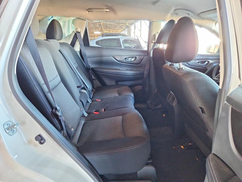 2018 Nissan Rogue sv